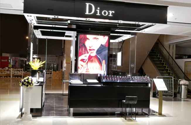 ���Ƹ߶�չ��